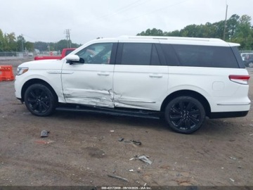 Lincoln Navigator III 2023 Lincoln Navigator Reserve L 2023 3.5L 3.5 Benzyna 440KM, zdjęcie 2