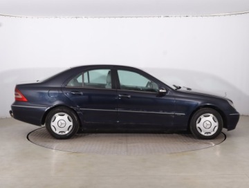 Mercedes Klasa C W203 Sedan W203 2.1 (C 220 CDI) 143KM 2001 Mercedes C C 220 CDI , Salon Polska, Automat, HAK, zdjęcie 5