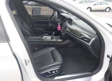 BMW 2017 BMW-ALPINA B7 2017 BMW ALPINA B7 XDRIVE, 4.4L, od ubezpieczalni 4.4 Benzyna, zdjęcie 9