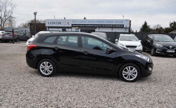 Hyundai i30 2014 Hyundai i30 1.4 Benzyna Nawigacja Klimatyzacja Cz.parkowania 1.4 Benzyna, zdjęcie 4