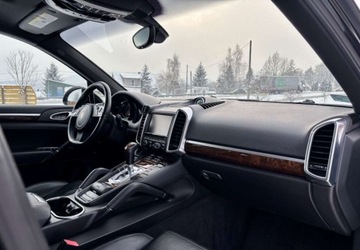 Porsche Cayenne II SUV 3.0 S Hybryda 380KM 2012 Porsche Cayenne Porsche Cayenne 3.0 Hybryda 379KM, zdjęcie 36