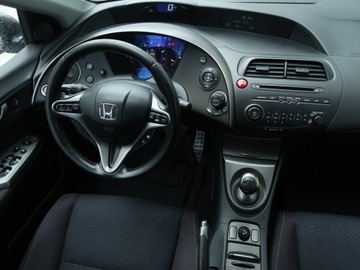 Honda Civic VIII Hatchback 3d 1.8 i-VTEC 140KM 2009 Honda Civic 1.8 i, Klima, Klimatronic, Tempomat, zdjęcie 6