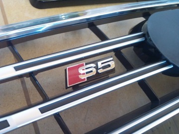 MASKA AUDI A5 STYL S5 12-15 SKŘÍŇKA