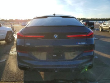 BMW X6 G06 2022 BMW X6 M50i 2022 4.4 Benzyna 523KM, zdjęcie 2