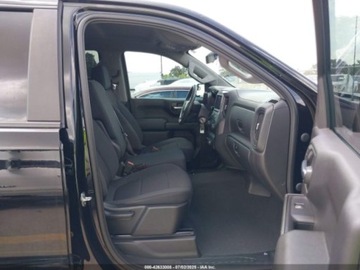 Chevrolet Silverado II 2020 Chevrolet Silverado 1500 Short Bed Custom 2020 4.3l 4.3 Benzyna 285KM, zdjęcie 9