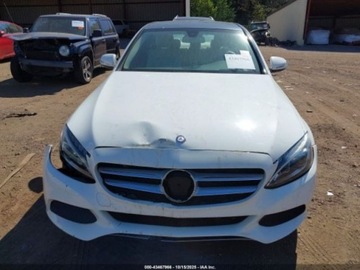 Mercedes Klasa C W205 2015 Mercedes-Benz Klasa C 2015 MERCEDES-BENZ C 300 2.0 Benzyna 241KM, zdjęcie 7