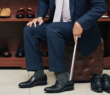 ДЛИННАЯ МЕТАЛЛИЧЕСКАЯ ЛОЖКА ДЛЯ ОБУВИ, 47 СМ, ПОЛЬСКИЙ ИЗДЕЛИЕ