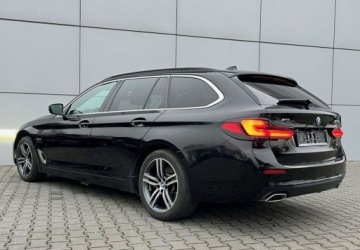 BMW Seria 5 G30-G31 Touring Plug-In 2.0 530e 292KM 2022 BMW Seria 5 4x4 Skora Navi Kamera Sport Full Led Automat FV23, zdjęcie 9