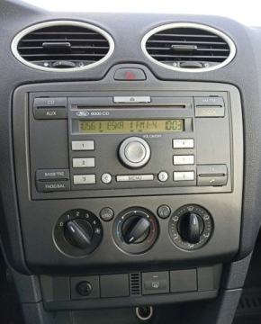 Ford Focus II Sedan 1.8 Duratorq TDCi 115KM 2006 Ford Focus Ford Focus 1.8 Diesel 115KM, zdjęcie 9