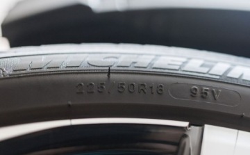 Toyota C-HR I Crossover Facelifting 1.8 Hybrid 122KM 2022 Toyota C-HR 1.8 Hybrid Style 1.8 Hybryda 122KM, zdjęcie 19