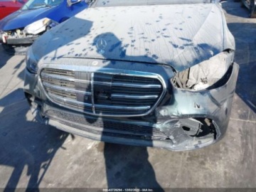 Mercedes Klasa S W223/V223 2022 Mercedes-Benz Klasa S 580 4Matic 2022 4.0 Benzyna 496KM, zdjęcie 7