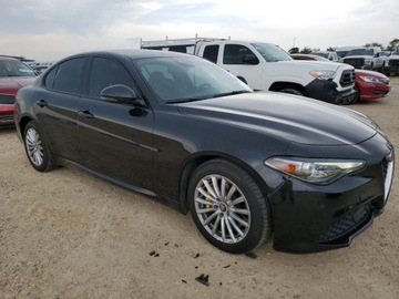 Alfa Romeo Giulia II Sedan 2.0 TBi 280KM 2018 Alfa Romeo Giulia Ti Q4 2018 2.0l 2.0 Benzyna 280KM, zdjęcie 4
