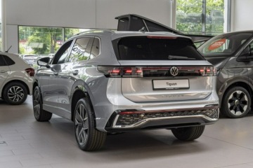 Volkswagen Tiguan III 2026 Volkswagen Tiguan R-Line Plus 2.0 TSI 4MOTION, zdjęcie 5