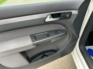 Volkswagen Touran II 1.6 TDI 105KM 2010 Volkswagen Touran Automat 7-miejsc Oryginał, zdjęcie 16