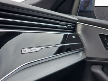 Audi Q8 SUV 3.0 55 TFSI 340KM 2024 Audi Q8 pneumatyka, head up, hak, aktywny tempomat, 3.0 Benzyna 340KM, zdjęcie 17