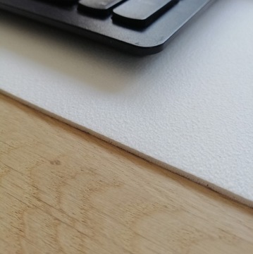 Защитный коврик на стол, письменный стол, комод, столешница 2,6мм 140х60см ЧЕРНЫЙ