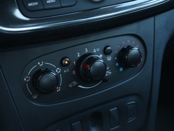 Dacia Logan II Sedan Facelifting 1.0 SCe 73KM 2019 Dacia Sandero 1.0 SCe, Salon Polska, Klima, zdjęcie 13