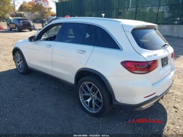 Mercedes GLC C253 2020 Mercedes-Benz GLC 2020 r.,2,0L 300 4MATIC 2.0 Benzyna 255KM, zdjęcie 3
