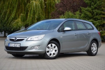 Opel Astra J Sports Tourer 1.4 Turbo ECOTEC 140KM 2012 ZAREJESTROWANA 1.4T 140KM SERWIS KLIMA PARKTRONIK GWARANCJA, zdjęcie 2