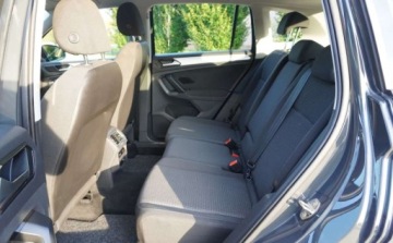 Volkswagen Tiguan II SUV 2.0 TDI 150KM 2016 Volkswagen Tiguan Bezwypadkowy Serwisowany 1-Wlasciciel Navi Automat Asyst, zdjęcie 9