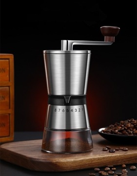 Ручная кофемолка с 8 регулируемыми настройками кофе.