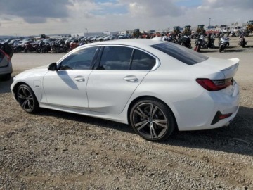 BMW Seria 3 G20-G21 2022 BMW Seria 3 330e 2022 2.0l 2.0 Hybryda 288KM, zdjęcie 1
