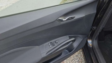 Skoda Fabia IV 2023 Skoda Fabia 1,0 benzyna 65 KM klima Full LED zarejestrowany 7 tys km 65KM, zdjęcie 6