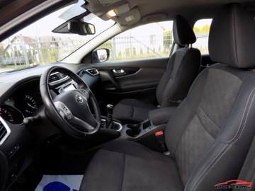 Nissan Qashqai II Crossover 1.2 DIG-T 115KM 2014 Nissan Qashqai Navi Kamera LineAssist Parkdistance 1.2 Benzyna 116KM, zdjęcie 14