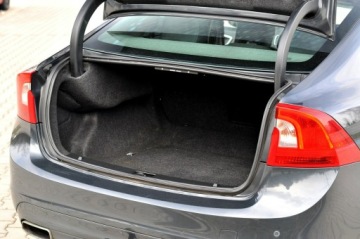 Volvo S60 II Sedan Facelifting 2.0 D4 DRIVE-E 181KM 2014 Volvo S60 2.0 D4 Lift Led FULL OPCJA Skóra Navi, zdjęcie 31