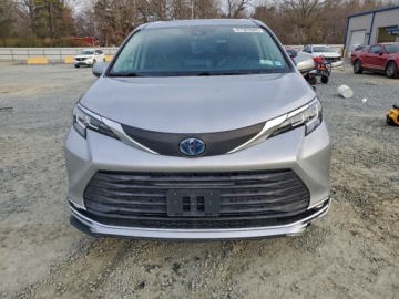 Toyota Sienna III 2021 Toyota Sienna XLE 2021 2.5 Hybryda 245KM, zdjęcie 5