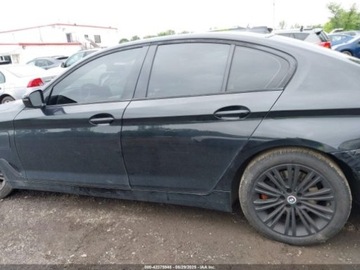 BMW Seria 5 G30-G31 2019 BMW Seria 5 2019 BMW 530E XDRIVE IPERFORMANCE 2.0 Benzyna 180KM, zdjęcie 8