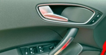 Audi A1 I Hatchback 3d 1.6 TDI 90KM 2013 Audi A1 Sportback 1,6 TDI 90KM Klima Serwis 1.6 Diesel 90KM, zdjęcie 22