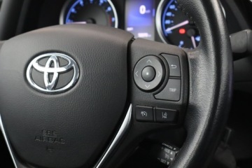 Toyota Corolla XI Sedan Facelifting 1,6 Valvematic 132KM 2018 Toyota Corolla 1.6 Valvematic, Salon Polska, zdjęcie 15