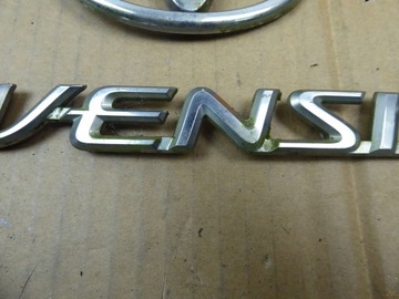 LOGO ZNAKY ZNAK KRYT ZADNÍ TOYOTA AVENSIS VERSO