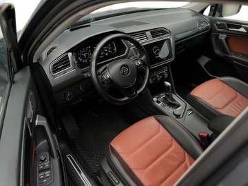 Volkswagen Tiguan Allspace SUV 2.0 TSI 220KM 2019 Volkswagen Tiguan Allspace FV23 Salon PL 220KM DSG 4x4 Max doposazony, zdjęcie 9