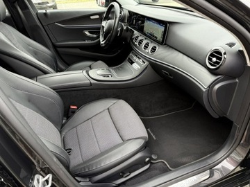 Mercedes Klasa E W213 Limuzyna Facelifting 2.9 E400d 330KM 2021 Mercedes E 400 3,0 Diesel*AMG-Line*, zdjęcie 15