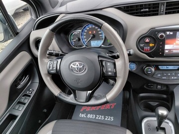 Toyota Yaris III 2016 Toyota Yaris Hybryda Automat Klimatronik Kamera Sensor 1.5 Hybryda 73KM, zdjęcie 19