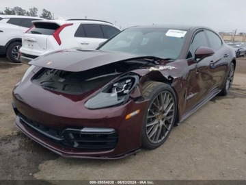 Porsche Panamera II Liftback 3.0 330KM 2018 Porsche Panamera 2018r, 3.0L 3.0 Benzyna 330KM, zdjęcie 1