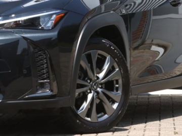 Lexus UX Crossover Facelifting 2.0 300h 199KM 2025 Od ręki - 300h F Sport Design 2.0 Hybrid Dynamic Force 199KM | Martwe pole!, zdjęcie 12