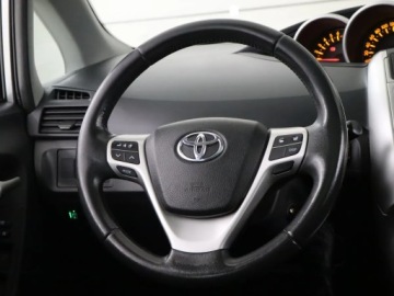 Toyota Verso Minivan 1.8 Valvematic 147KM 2012 Toyota Verso 1.8 Valvematic, Salon Polska, GAZ, zdjęcie 17
