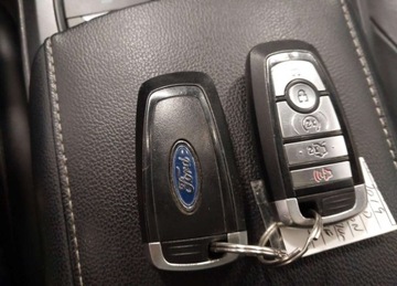 Ford Fusion 2019 Ford Fusion Hybrid Titanium, od ubezpieczalni 2.0 Hybryda 141KM, zdjęcie 11