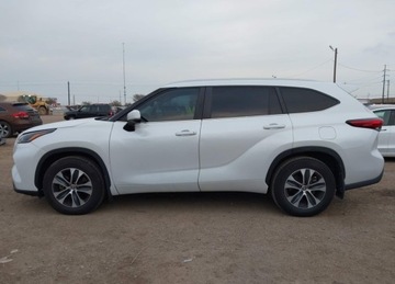 Toyota Highlander III 2023 Toyota Highlander 2023r., Xle, 2.4L, od ubezpieczalni 2.4 Benzyna 269KM, zdjęcie 3