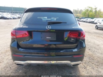 Mercedes GLC C254/X254 2022 Mercedes-Benz GLC 300 4Matic 2022 2.0 Benzyna 255KM, zdjęcie 3