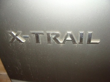 ZNAK NÁPIS LOGO NISSAN X-TRAIL T30