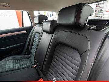 Volkswagen Passat B8 Variant 2.0 TDI BlueMotion SCR 190KM 2017 Od ręki - VOLKSWAGEN Passat 2.0 TDI Highline Combi 190KM 2017, zdjęcie 20