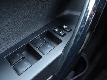 Toyota Auris II Hatchback 5d Facelifting 1.6 Valvematic 132KM 2015 Toyota Auris 1.6 Valvematic, Salon Polska, zdjęcie 12