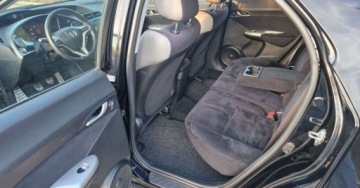 Honda Civic VIII Hatchback 3d 2.2 i-CTDi 140KM 2007 Honda Civic Honda Civic 2.2i-CTDi DPF Executive 2.2 Diesel 140KM, zdjęcie 11