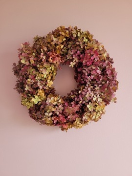 Венок из натуральных гортензий, ручная работа