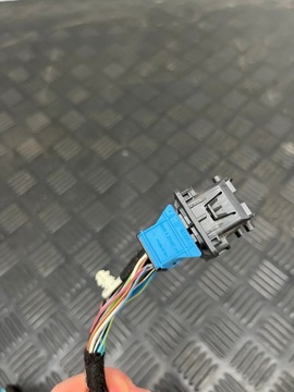 BMW 3 F30 F31 KONEKTOR SVAZEK DVEŘE PŘEDNÍ 9221027