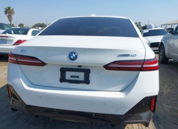 BMW 2024 BMW i5 2024, od ubezpieczalni Elektryczny 335KM, zdjęcie 1